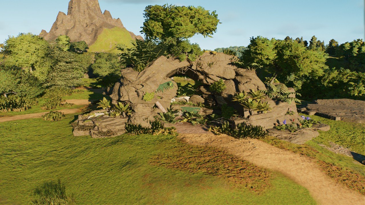 Large carnivore nest