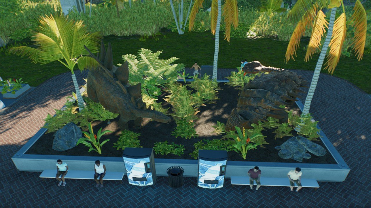 Stegosaurus vs Ankylosaurus statue