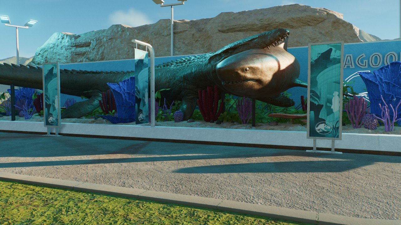 Statue opening to lagoon